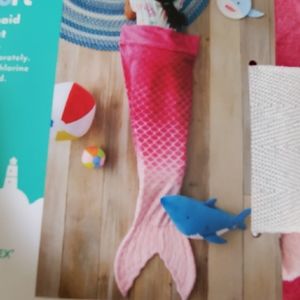 Pillowfort Ombre Mermaid Tail Blanket